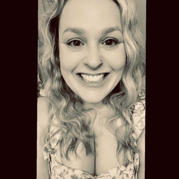 Meet your Posher, Abby - Picture 1 of 1